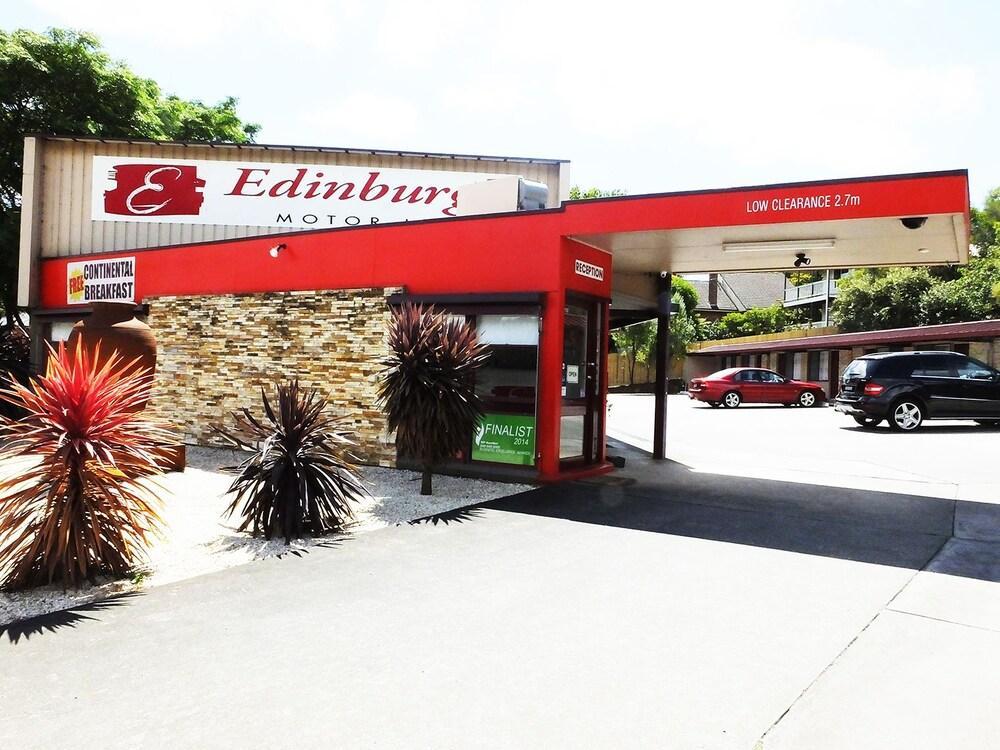 Edinburgh Motor Motel 4*